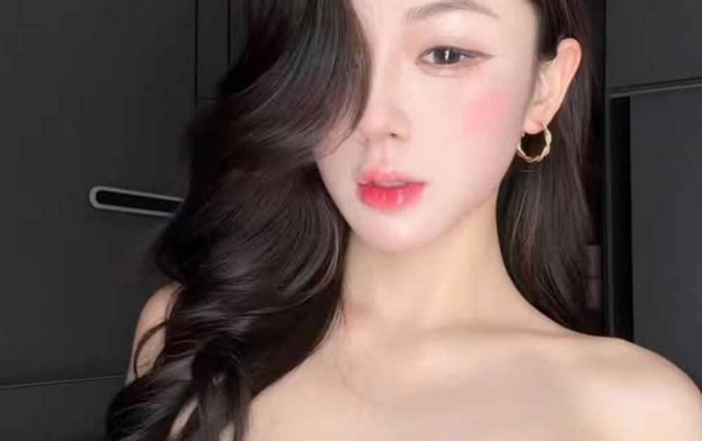 Xôn xao thông tin clip Trần Hà Linh, cư dân mạng đổ xô tìm kiếm