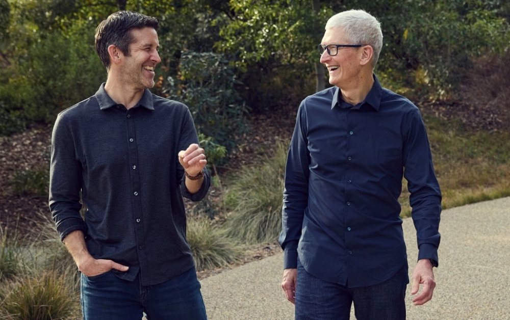 Tim Cook rời ghế CEO Apple sau gần 15 năm, John Ternus chính thức kế nhiệm