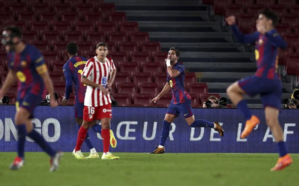 Atletico Madrid - Barcelona: Atletico bên miệng hố trắng tay