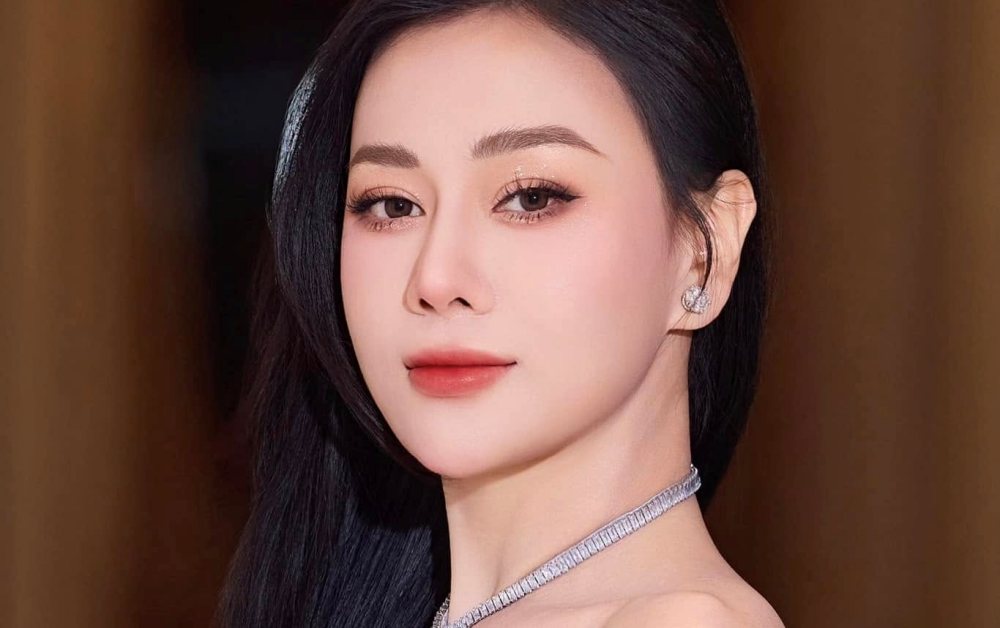 Phương Oanh tái xuất phim giờ vàng sau 4 năm