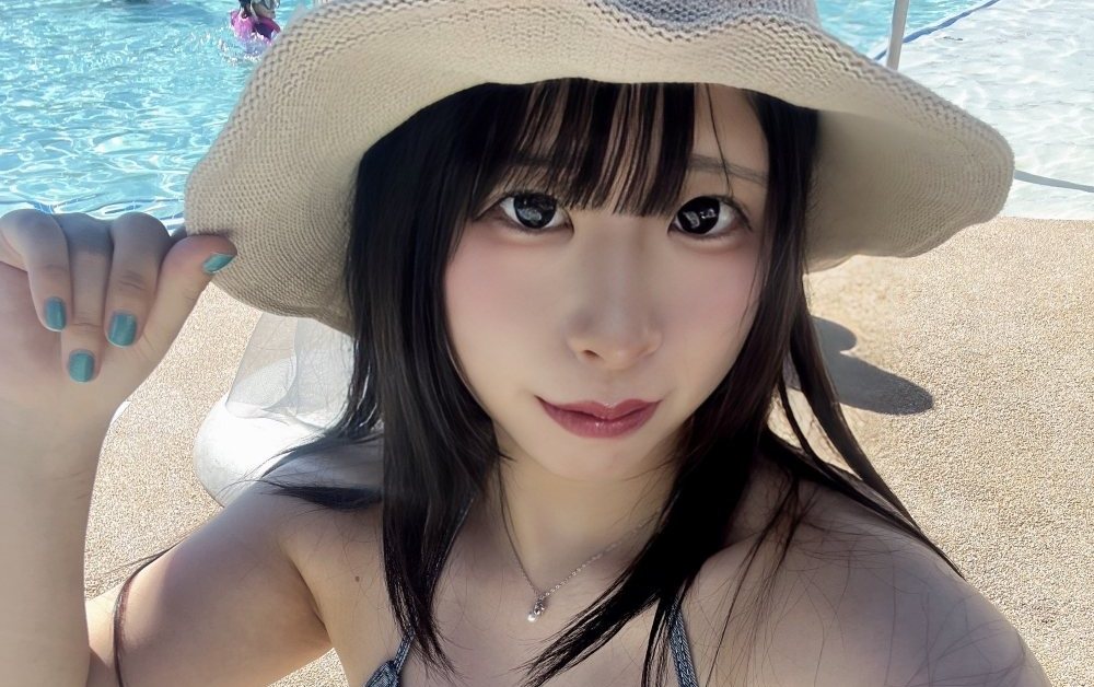 Nữ coser bỗng nhiên nổi tiếng, hút hơn 2 triệu view chỉ sau 1 đêm nhờ pha "pose hình có một không hai"