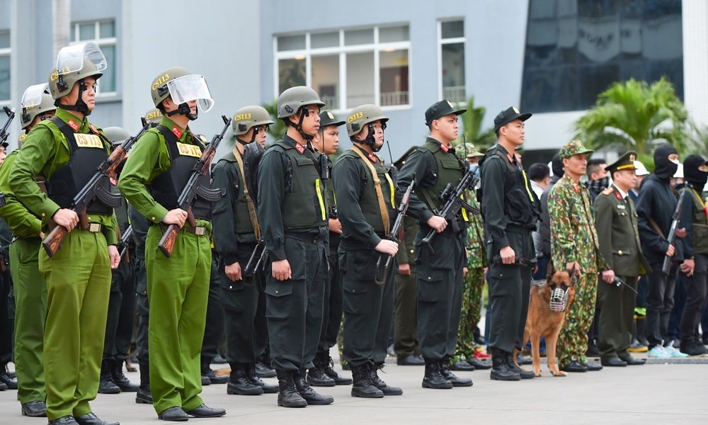 Đấu tranh, ngăn chặn việc tài trợ hoạt động xâm phạm an ninh quốc gia, khủng bố