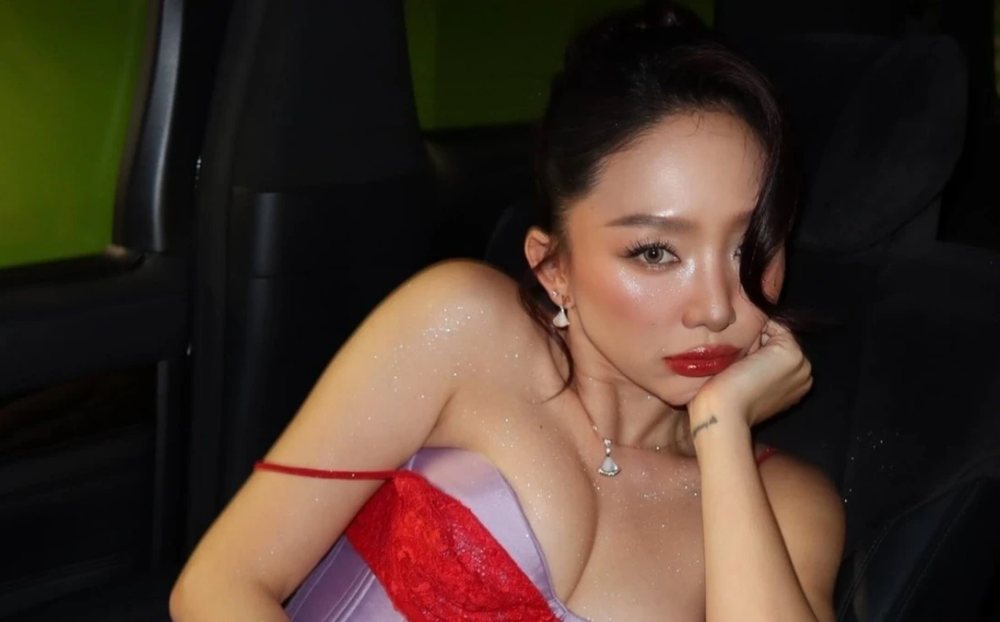 Động thái gây bàn tán của Tóc Tiên