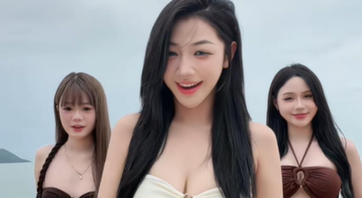 Cùng hội bạn thân ra biển thả dáng, Trần Hà Linh khiến anh em “ngất ngây” vì body cực phẩm