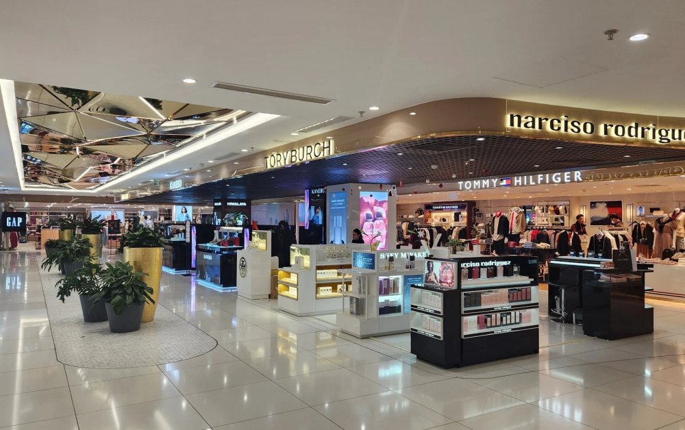 Bất động sản bán lẻ ảnh hưởng thế nào từ xu hướng thương mại điện tử?