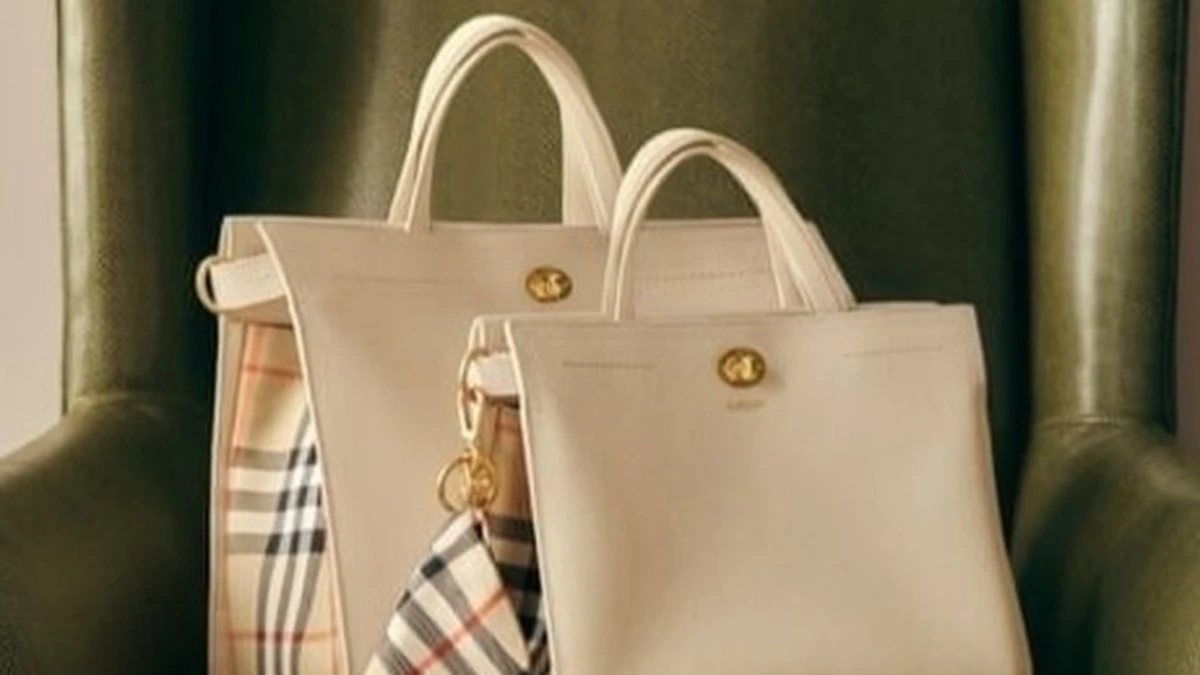 Chiếc túi xách giúp Burberry thoát năm thua lỗ, kéo khách hàng Mỹ quay trở lại