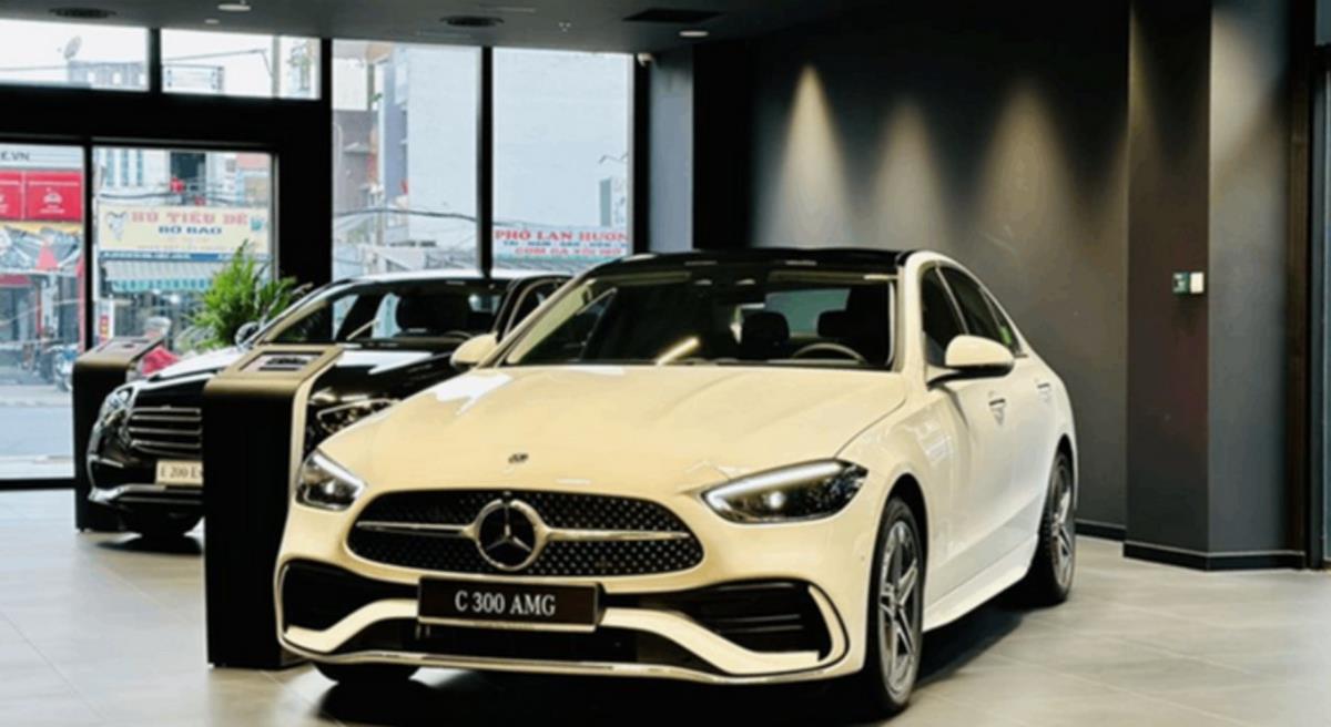 Cập nhật bảng giá ô tô Mercedes mới nhất tháng 10/2025