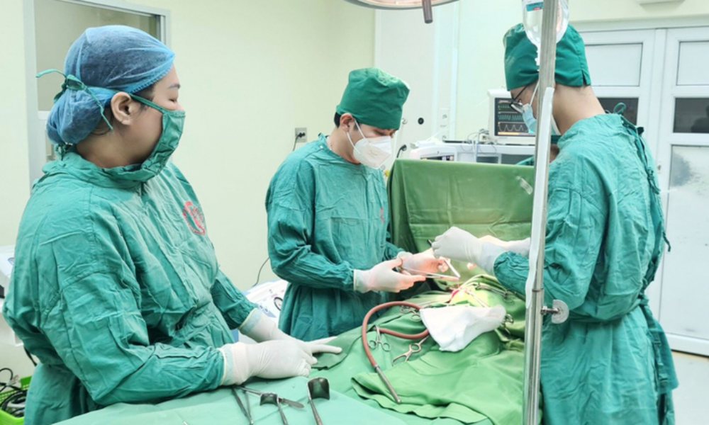 Cứu sống bé trai 4 tuổi bị vỡ gan và lách sau tai nạn giao thông