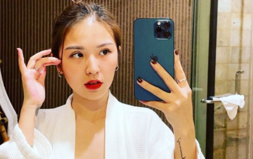 Đan Phượng shop lộ clip khoe dáng nóng bỏng gây xôn xao