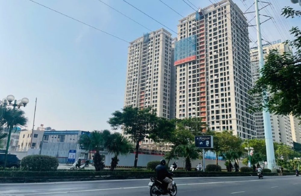 Môi giới bất động sản mạnh tay "cắt máu" đẩy hàng