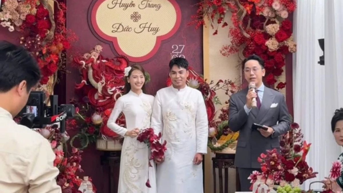 Nữ MC “độc thân đắt giá nhất VTV” chính thức theo chồng, làm lễ ăn hỏi với tuyển thủ đình đám