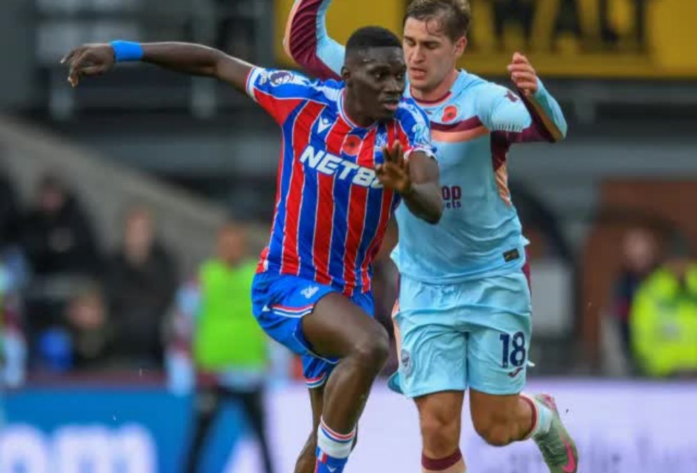 Nhận định Burnley vs Crystal Palace 02h30 ngày 04/12, Premier League