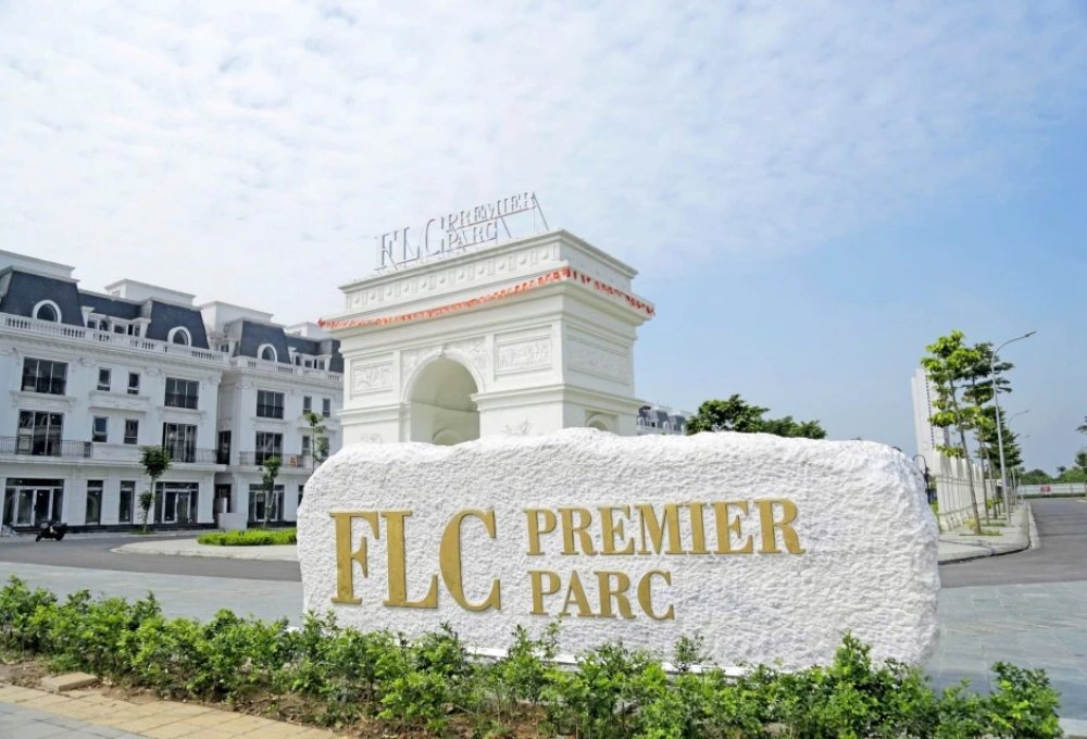 FLC 'âm thầm' trở lại