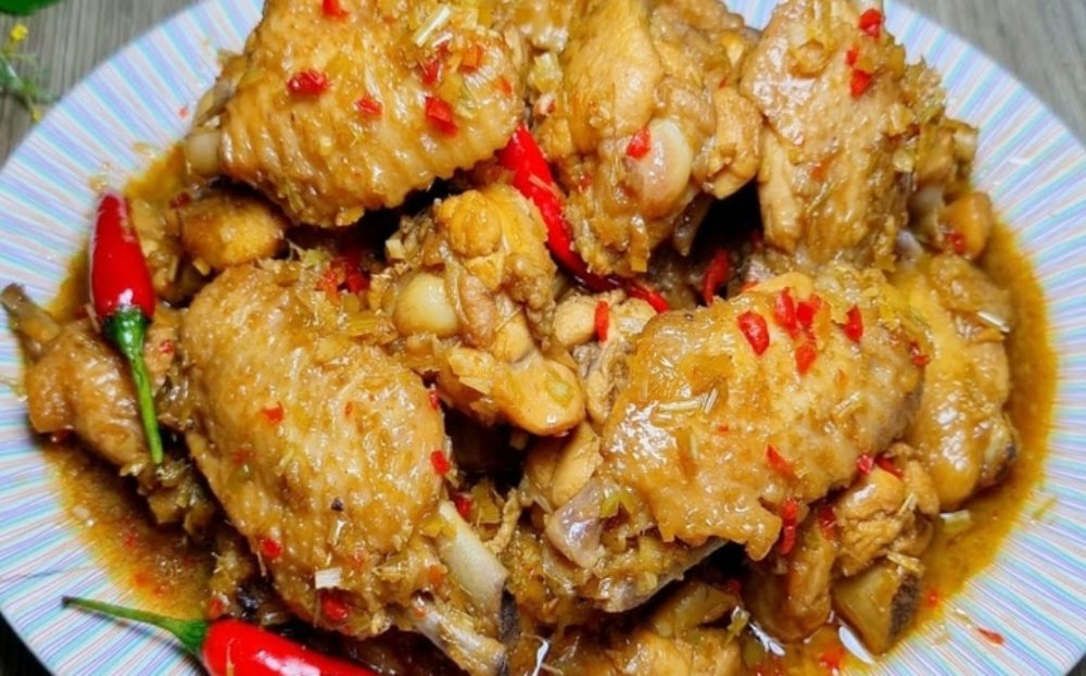 Cách làm gà kho nước dừa thơm ngon
