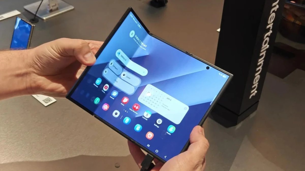 Samsung muốn biến Galaxy Z TriFold 2 thành "Galaxy Note của kỷ nguyên màn hình gập"?