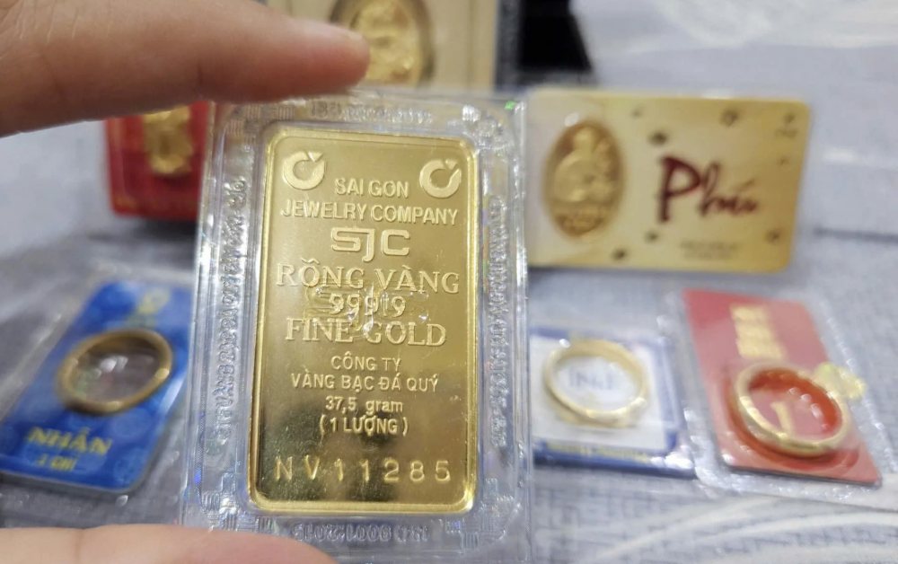 Giá vàng hôm nay 10/4/2026: Giảm cực mạnh