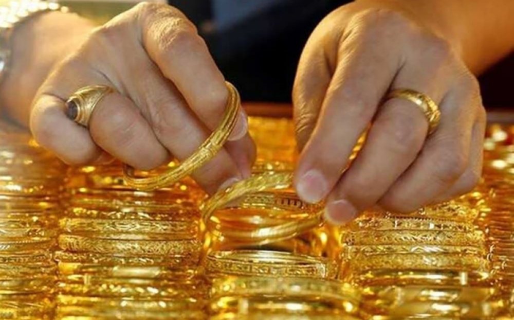 Giá vàng hôm nay (23/11): Đồng loạt tăng mạnh