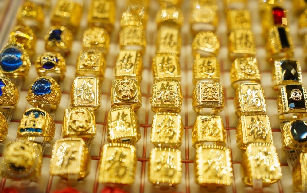 Giá vàng ngày 26/4/2026: Thế giới đi ngang, trong nước tăng sốc tới 800.000 đồng/lượng