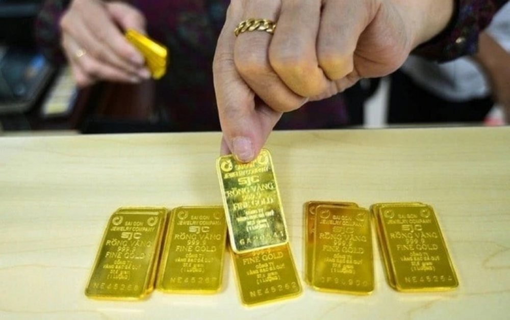 Giá vàng ngày 25/10/2025: Vàng thế giới, trong nước đồng loạt giảm
