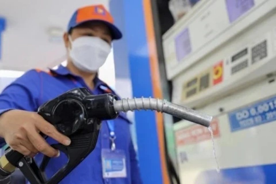 Giá xăng dầu hôm nay 21/4: Dầu Brent tăng lên gần 96 USD/thùng, căng thẳng Hormuz leo thang