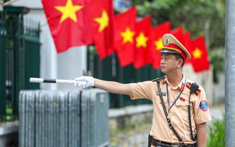 Từ ngày 14/11 cấm phương tiện từ Xuân Diệu rẽ trái đi Âu Cơ hướng về cầu Nhật Tân