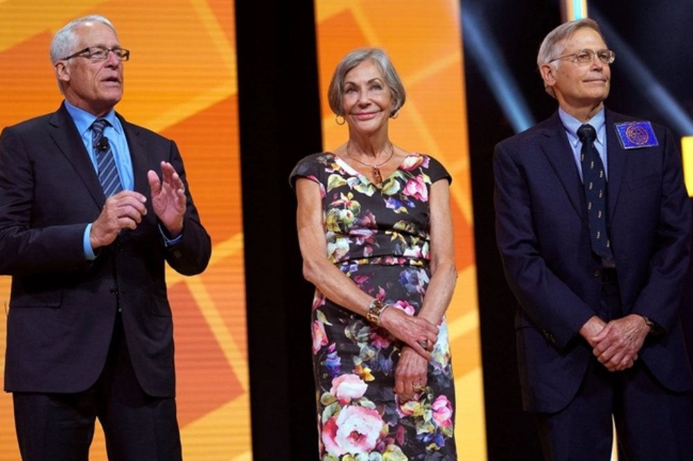 10 gia tộc giàu nhất hành tinh 2025