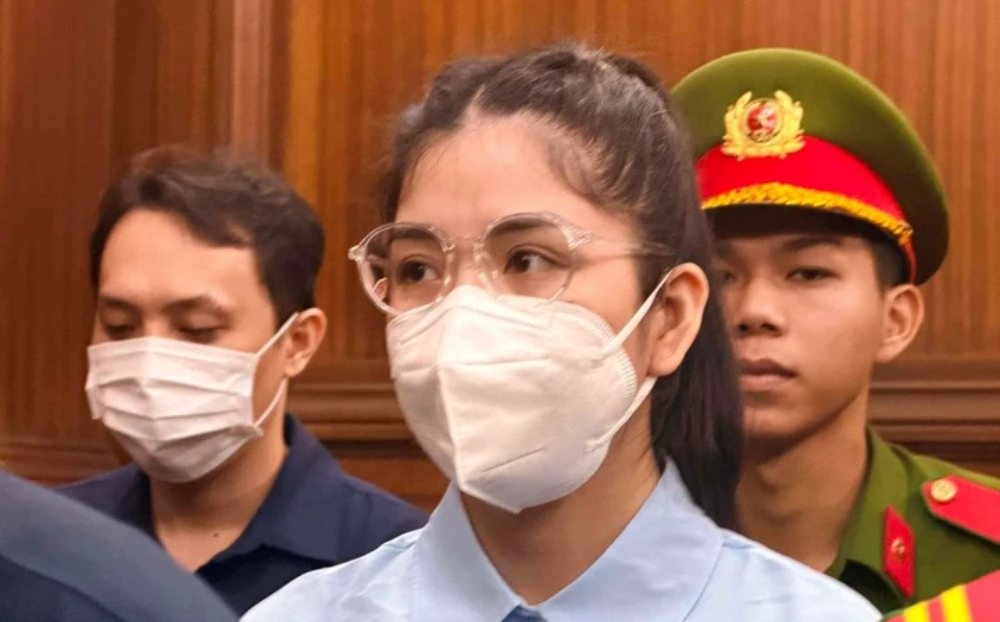 Hằng Du Mục khai quảng cáo kẹo Kera nhưng không kiểm chứng chất lượng