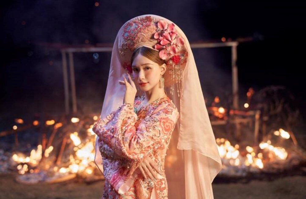 Mức cát-xê của Hoà Minzy tăng thế nào sau cơn sốt 'Bắc Bling'?