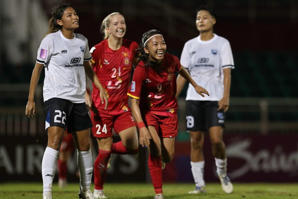 Huỳnh Như và CLB TP.HCM vượt khó tại tứ kết giải châu Á