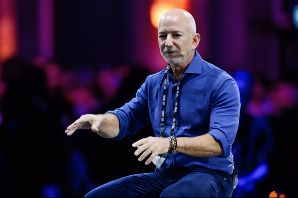 Công nghệ 20/3: Amazon rót 100 tỷ USD vào AI, Meta bất ngờ ‘quay xe’ với VR