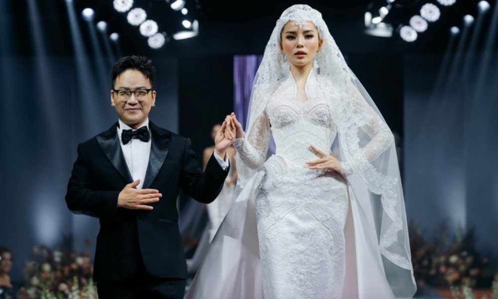 Kỳ Duyên đẹp như công nương khi diện váy cưới