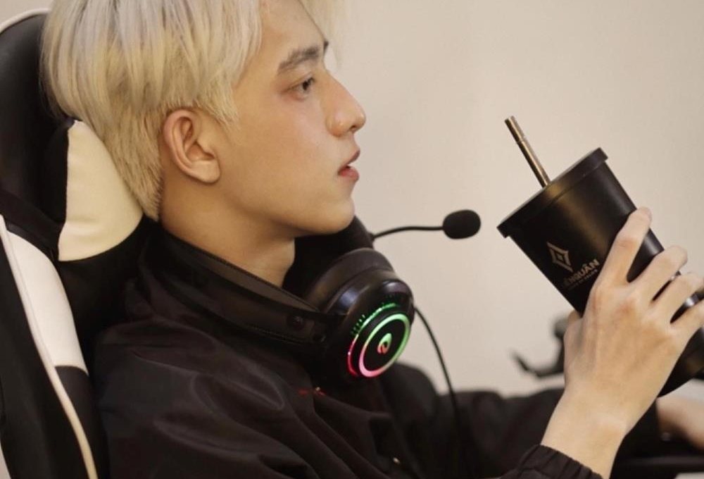 Full Video Clip Light lauriel 2 phút đang gây chú ý