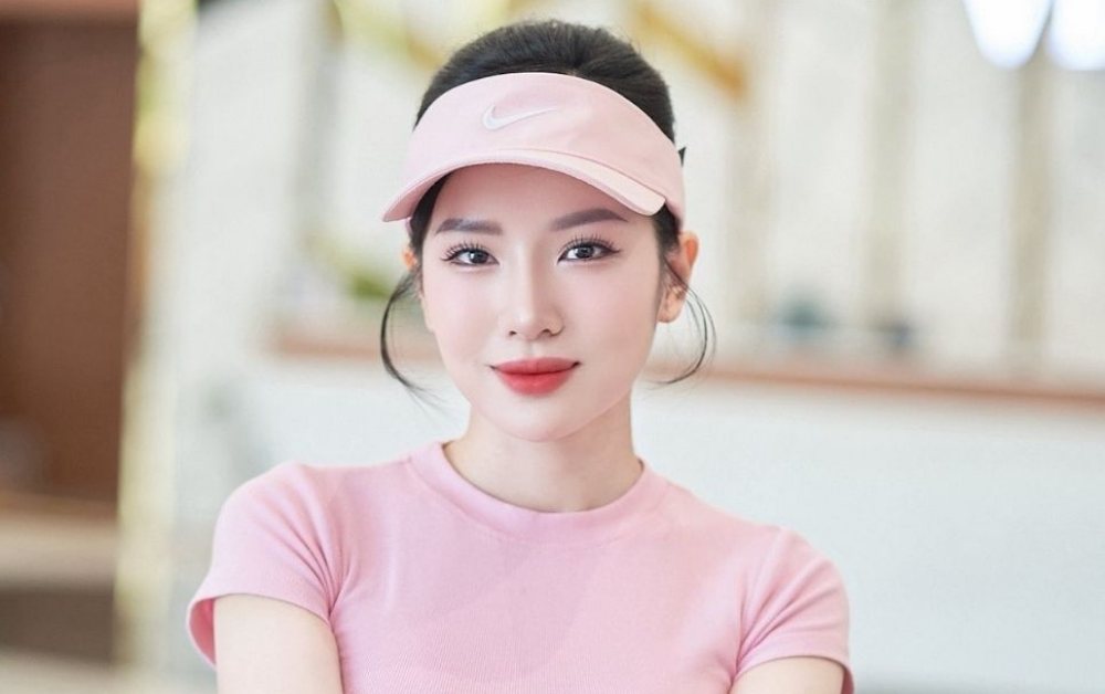 Chân dung nữ y tá Hải Phòng xinh đẹp gây sốt làng chạy bộ Việt Nam