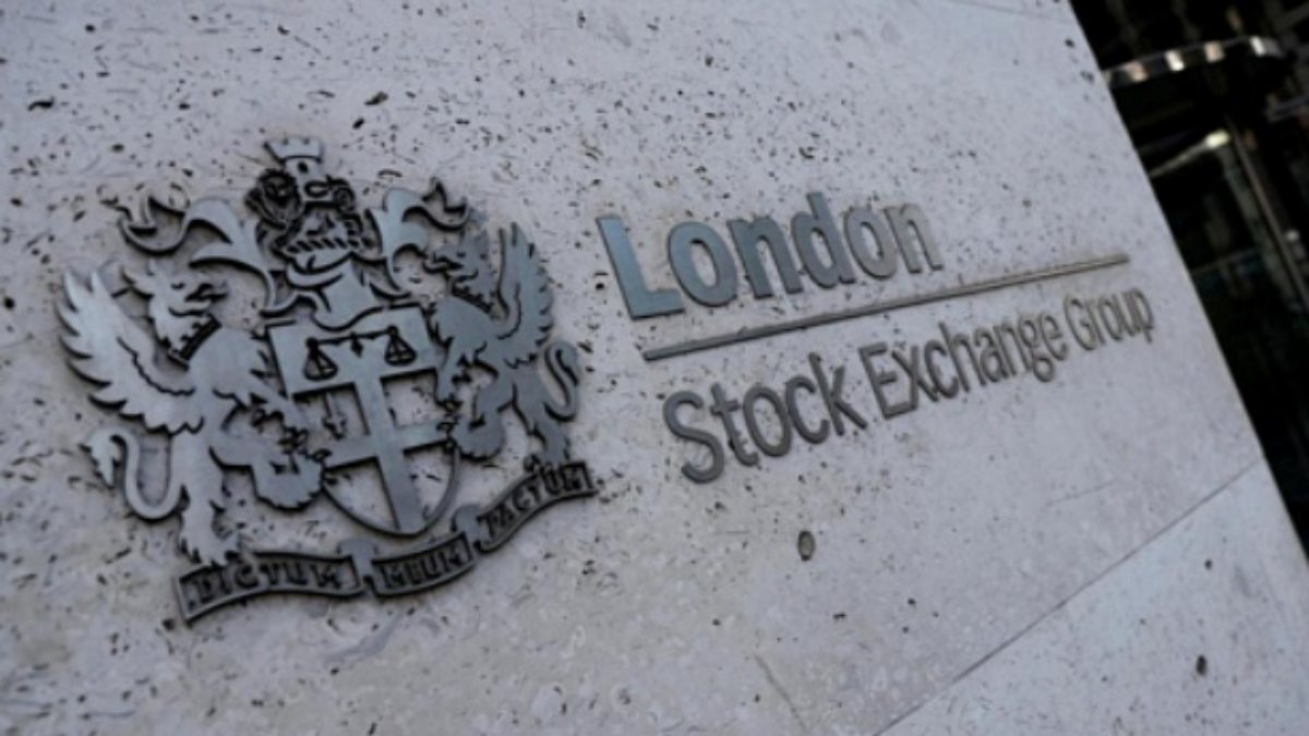 Vốn ngoại đổ kỷ lục vào thị trường M&A của Anh