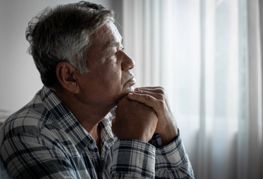 Chia hết gia sản, tôi thành ông già cô độc, 2 năm không thấy các con về thăm