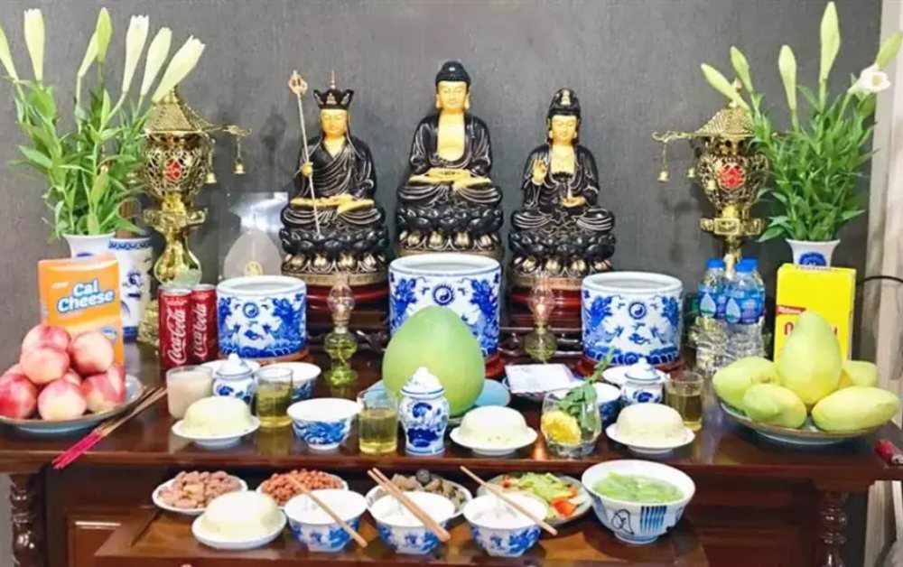 Mâm cúng lễ Vu lan báo hiếu đơn giản, đầy đủ gồm những gì?
