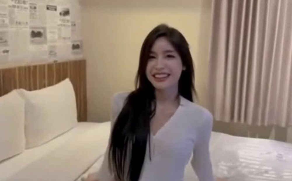 Clip Mỹ Linh 2k6 tình tứ với bạn trai gây xôn xao mạng xã hội