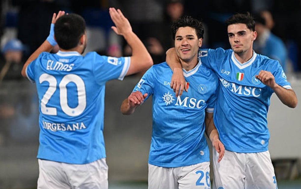 Nhận định, dự đoán trận Napoli vs Bologna 01h45 ngày 12/5, vòng 36 Serie A