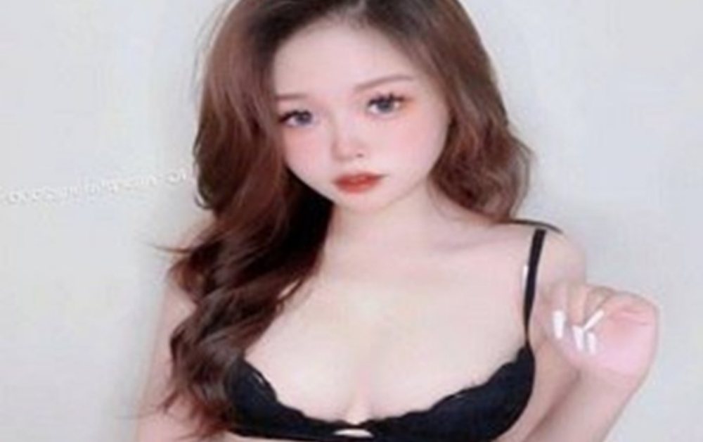 Ngọc Phương nóng bỏng từng centimet với body cuốn hút fan hâm mộ