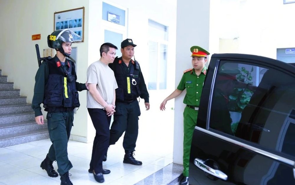 Bắt giam chồng Đoàn Di Băng