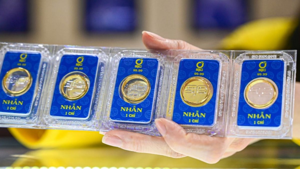 Giá vàng hôm nay (21/12): Đồng loạt bật tăng