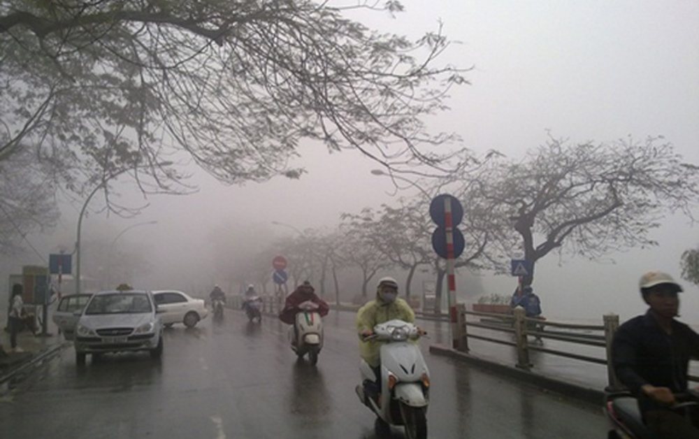 Miền Bắc xuất hiện nồm ẩm giữa tháng 11 – Chuyên gia khí tượng nói gì về hiện tượng bất thường?