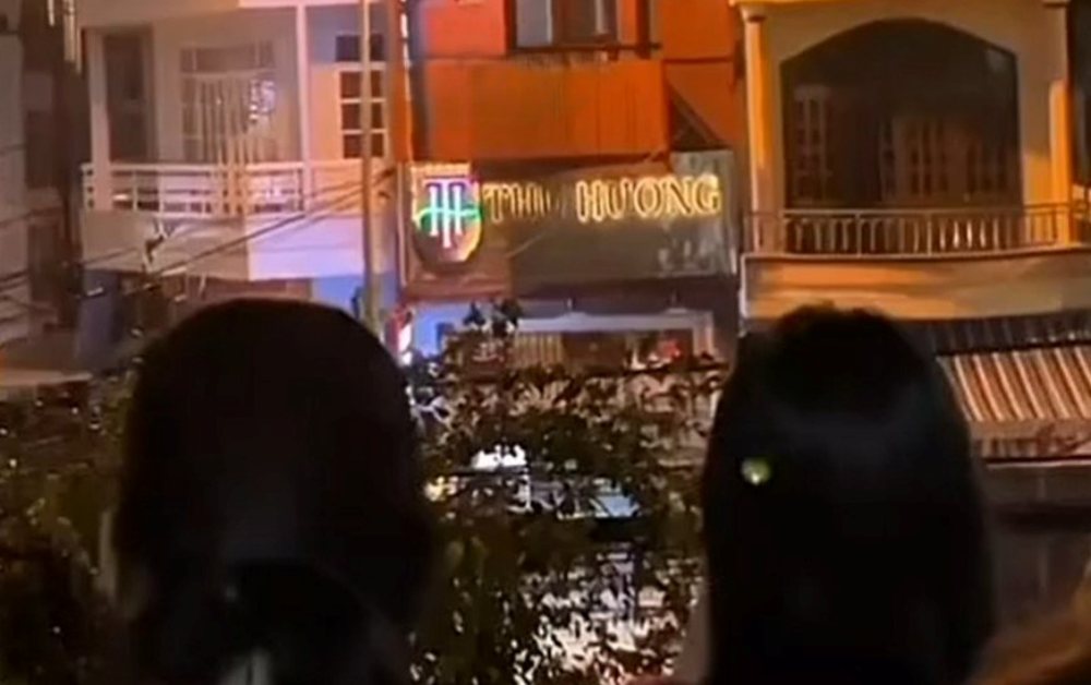 Cặp đôi hot nhất Nha Trang tối qua gây sốt với clip gần 2 phút