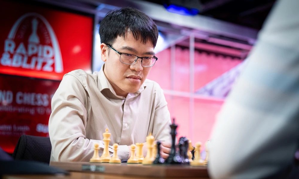 Lê Quang Liêm gây sốc khi hạ Vua cờ Gukesh Dommaraju