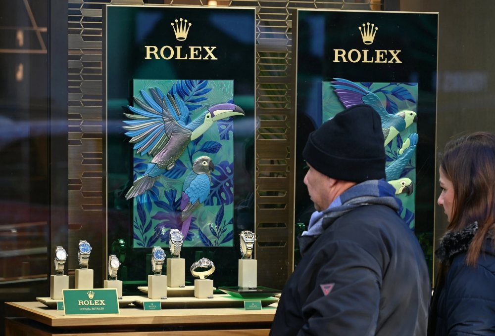 Giới đầu tư ngại 'lướt sóng' đồng hồ xa xỉ, trừ Rolex