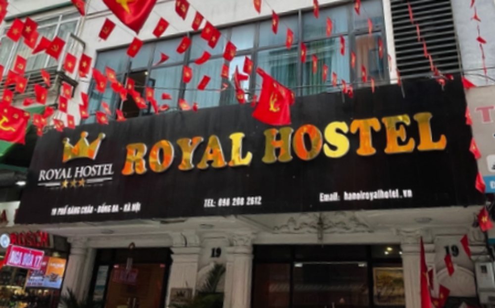 Hà Nội xử lý Royal Hostel “bùng” phòng khách đã thanh toán
