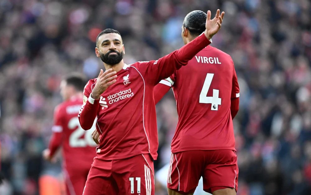 Salah và tài năng 17 tuổi tỏa sáng, Liverpool đánh bại Fulham tại Anfield