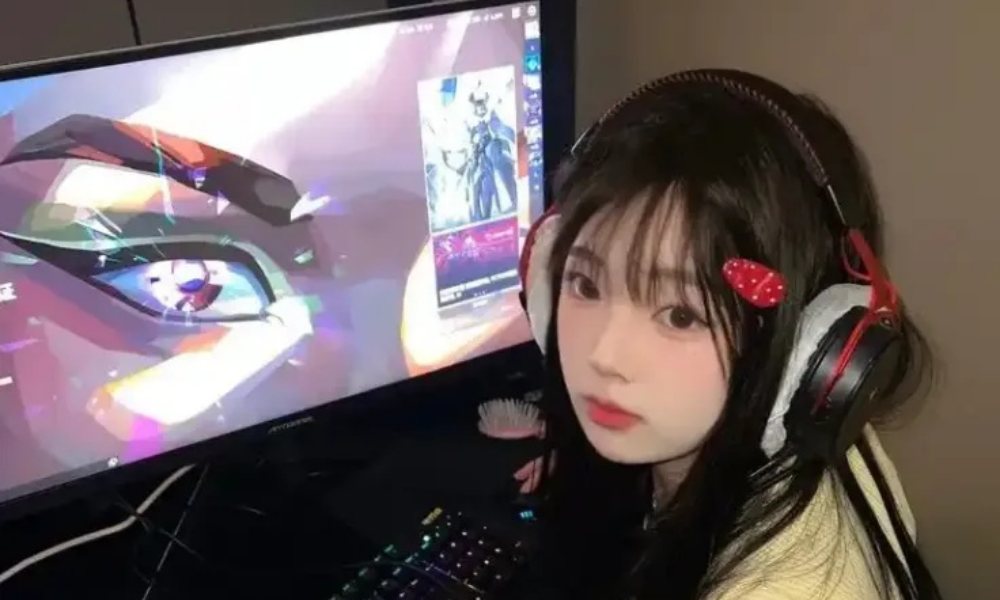 Nữ streamer 1 triệu follow bị "lật tẩy" trình độ, hoá ra những "highlight" đỉnh cao đều là màn kịch mà thôi