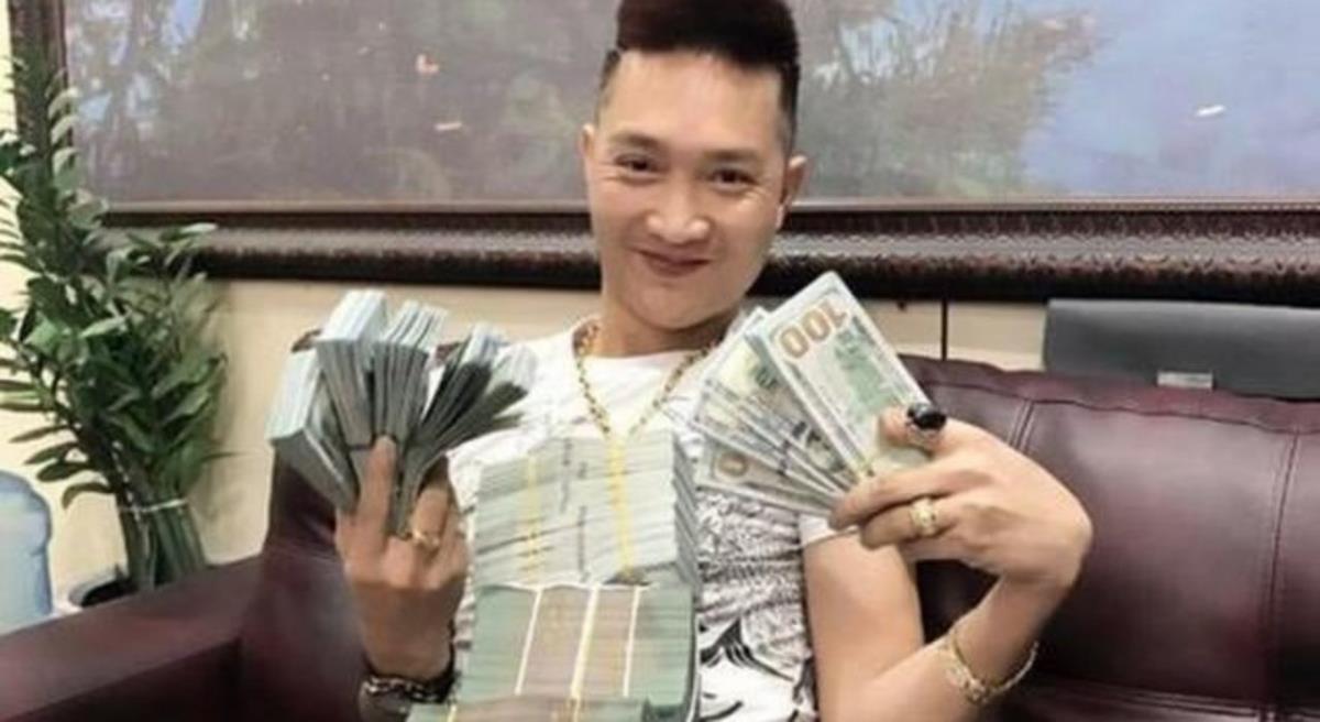 CĐM liên tục réo tên Huấn Hoa Hồng, thực hư tin đồn “giang hồ mạng” bị bắt là gì?