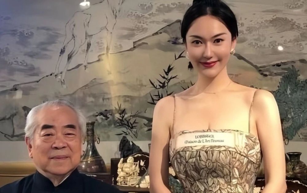 Nghệ sĩ 87 tuổi 'bị vợ kém 50 tuổi lừa chiếm tài sản'